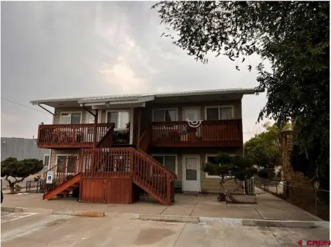 4-Unit Contemporary Quadplex