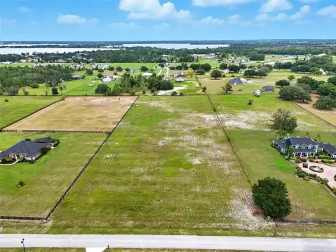 Residential Land in Tavares, Florida