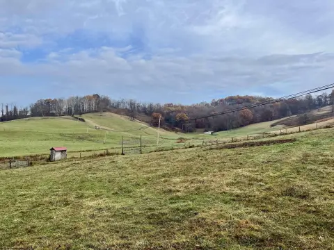 Spacious Acreage Near Barrackville, WV