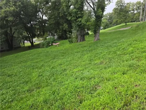 Two Buildable Lots in Brunswick