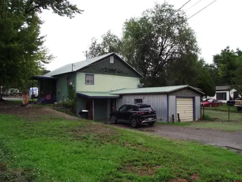 Up-Down Duplex with Covered Patio