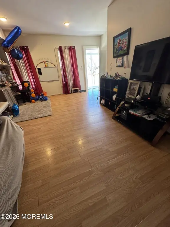 Picture 5