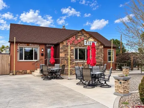 Restaurant Building with Equipment