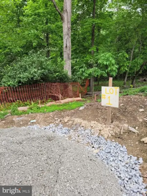 Two-Acre Buildable Lot in Damascus