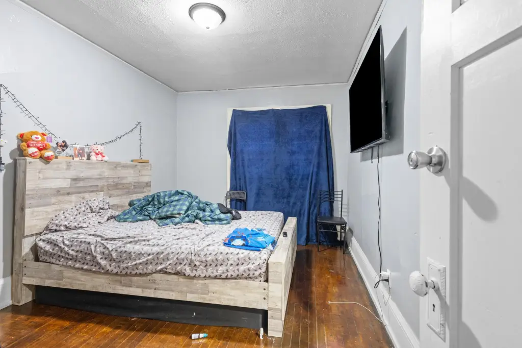 Picture 18