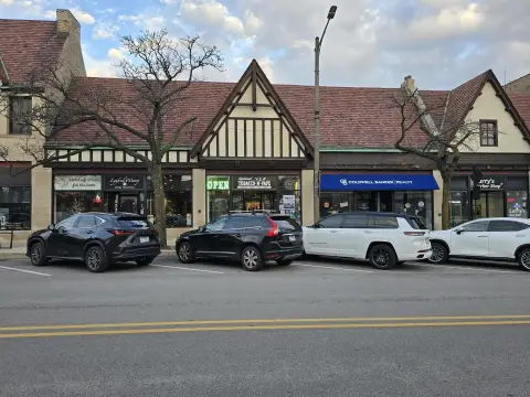 Established Tobacco Store in Highland Park