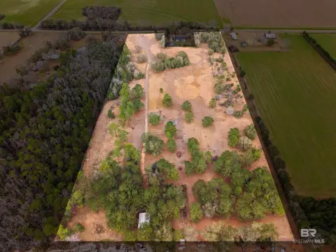 Unzoned Land in Summerdale, AL