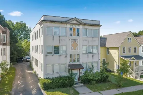 Renovated 6-Unit Apartment Building