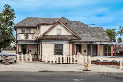 Riverside Quadruplex with Turnkey Units