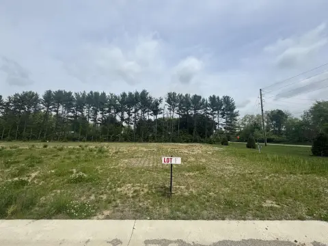 Residential Land in Huntertown, IN