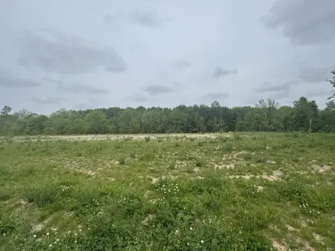 Residential Land in Huntertown, IN