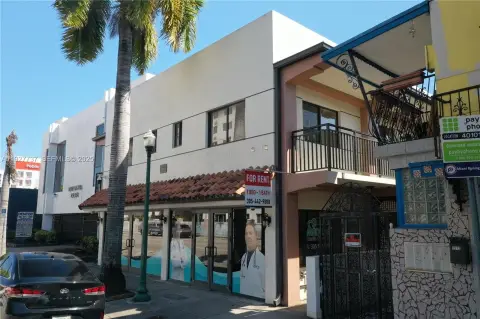 Mixed-Use Building in Little Havana