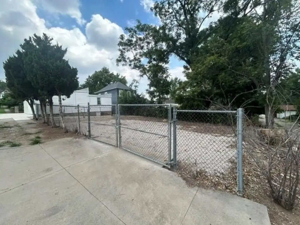 Picture 3