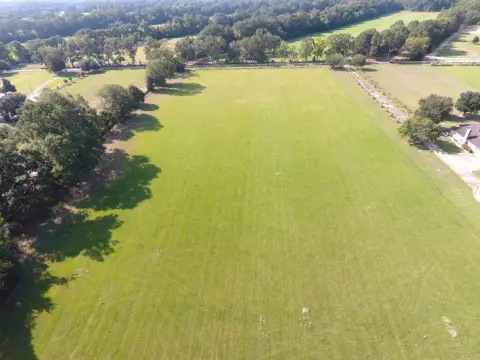 Residential Land in Desirable Neighborhood