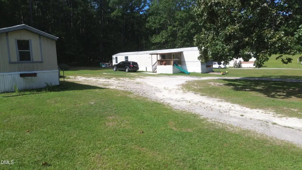 Picture 3