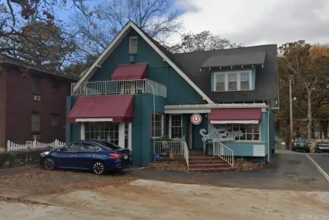 Retail Building in Park Hill