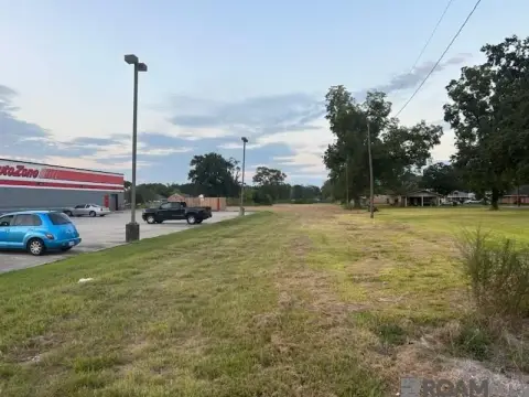Commercial Land