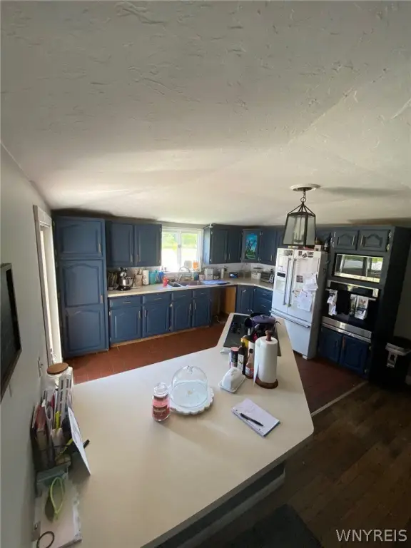 Picture 12