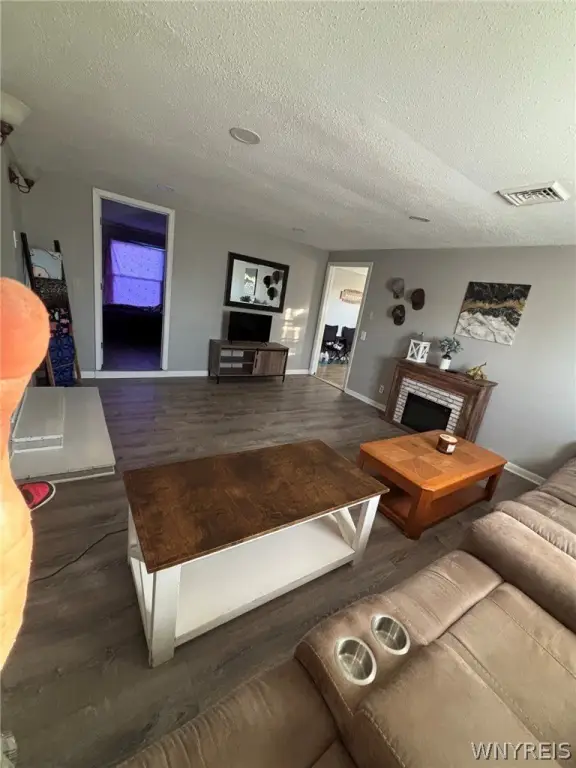 Picture 30