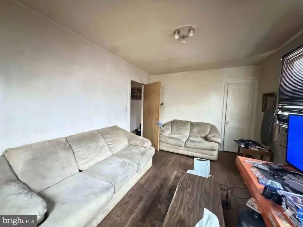 Picture 18