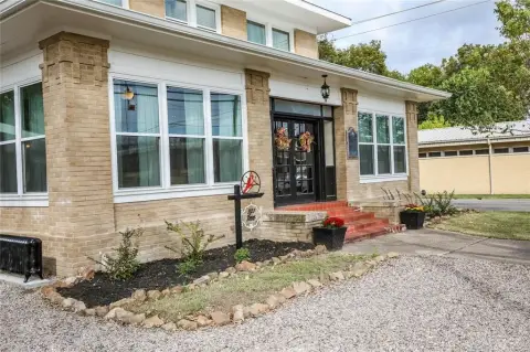 Historic Building with Modern Amenities