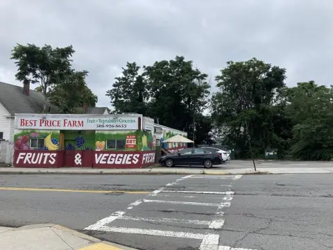 Grocery and Convenience Store Building