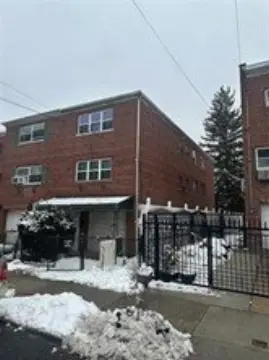 Bronx Triplex in Castle Hill