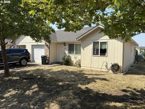 Duplex with Fenced Backyard