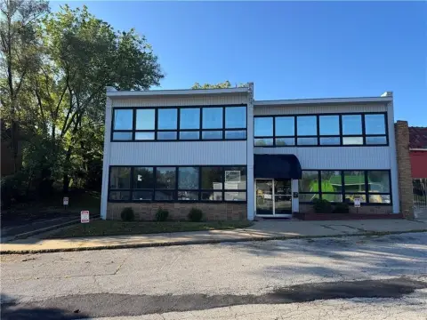 Versatile Commercial Property in Kansas City