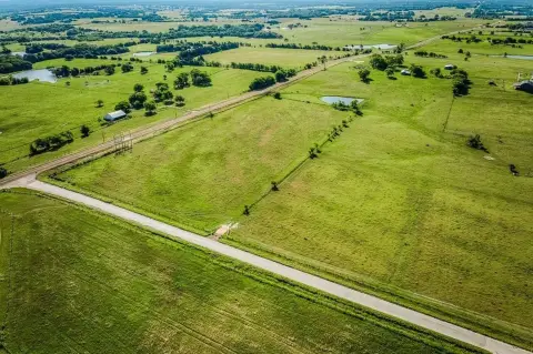 Scenic Acreage in Washington County