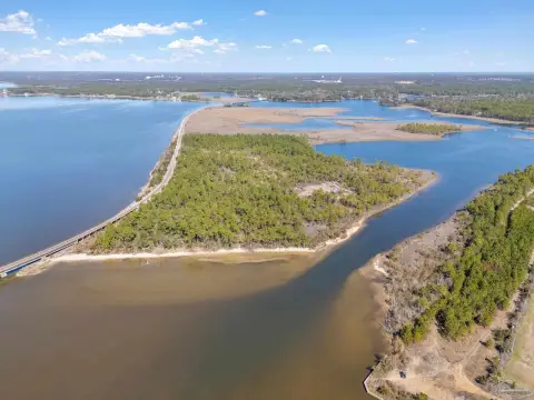 Sprawling Island Paradise Opportunity