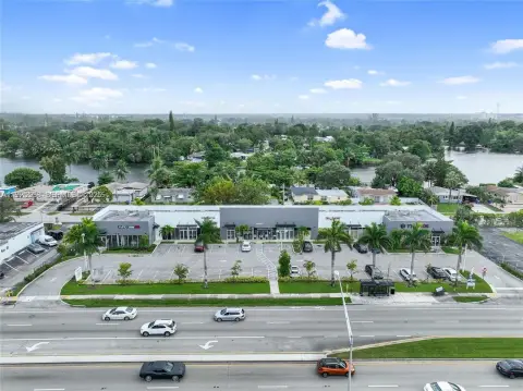 Retail Space in Pembroke Park