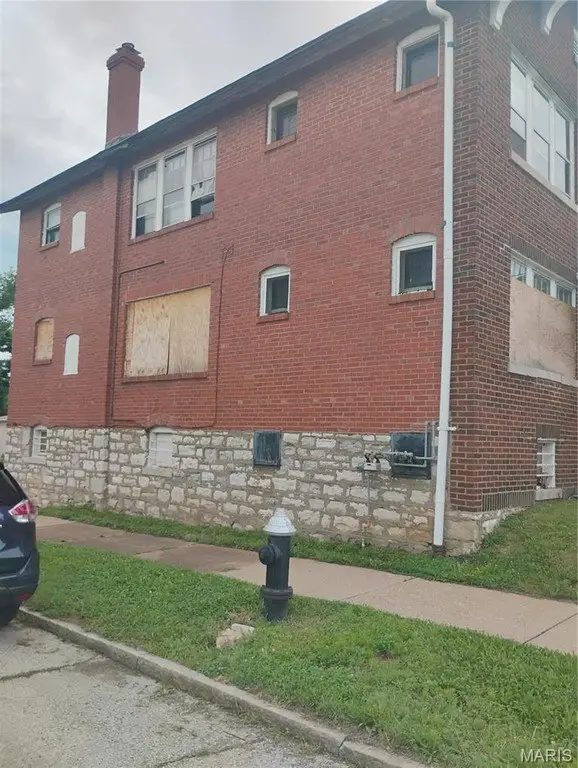 Picture 4