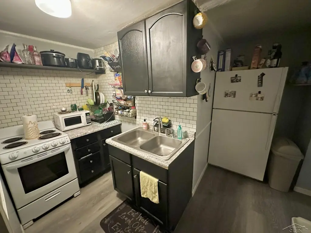 Picture 16
