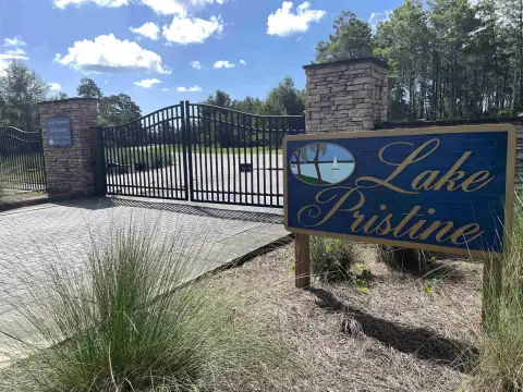 Lakefront Residential Acreage in Carrabelle