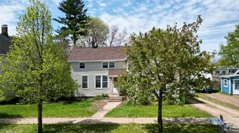Well-Located Triplex in Eau Claire
