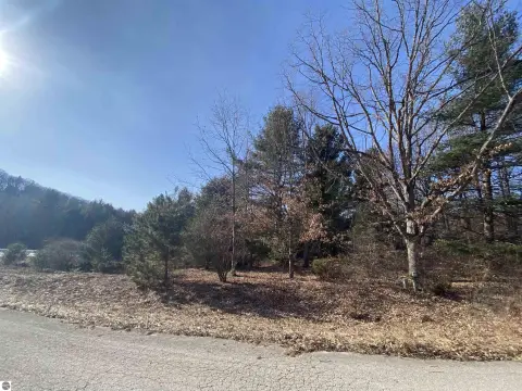 Residential Land in Kirkridge Hills