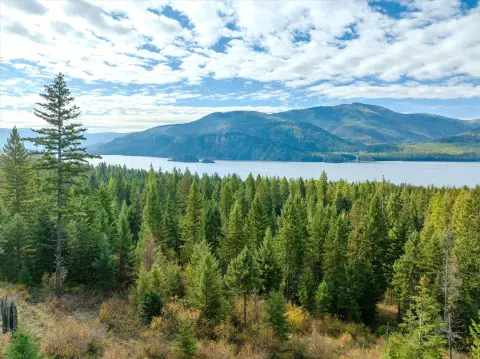 Noxon Land with Reservoir Views