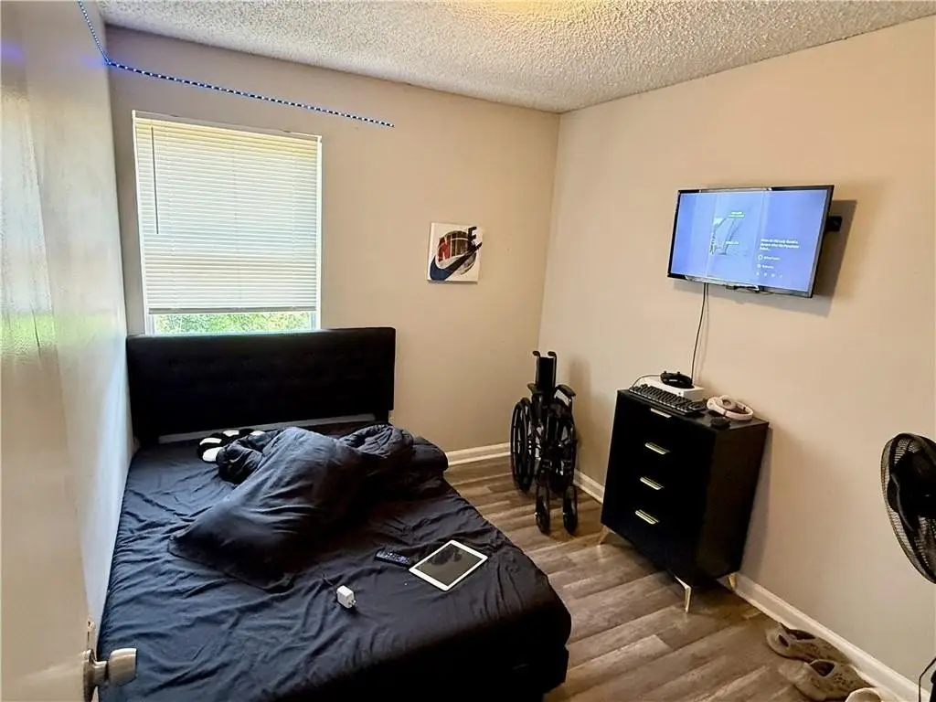 Picture 19