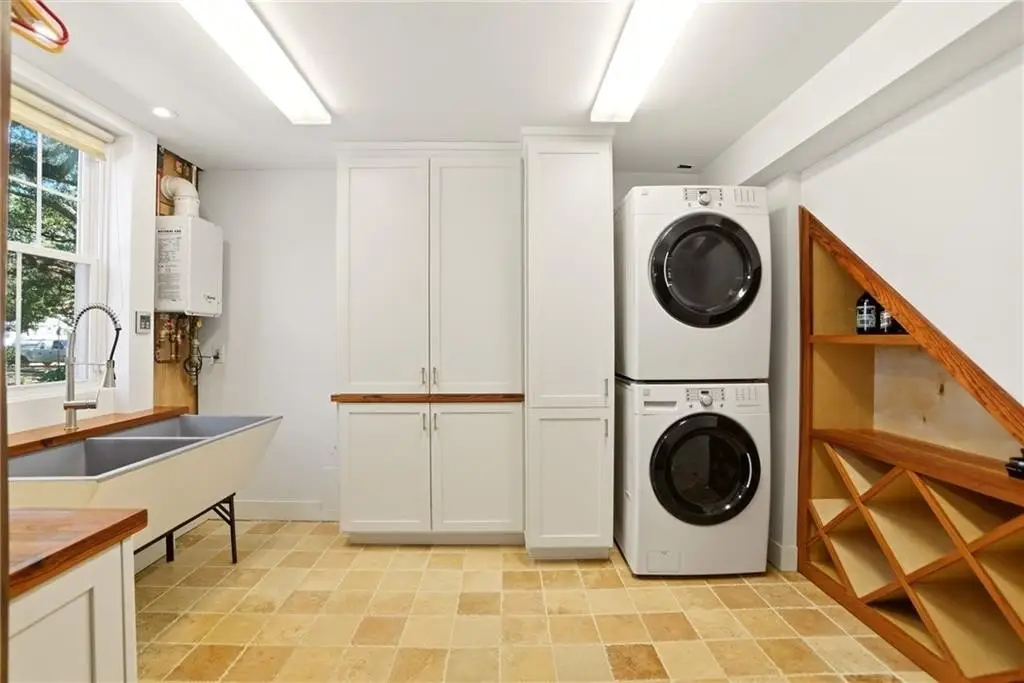 Picture 30