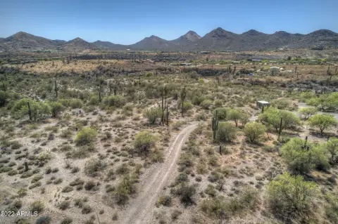 4.7 Acres in Cave Creek