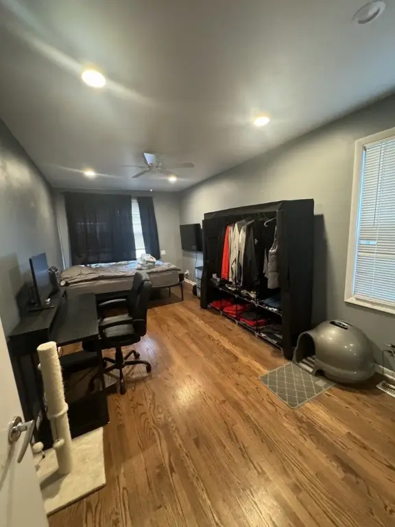 Picture 4