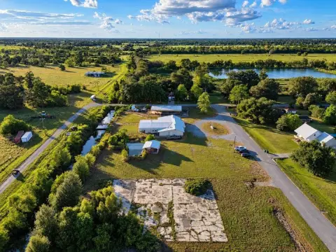 Commercial Land with Improvements