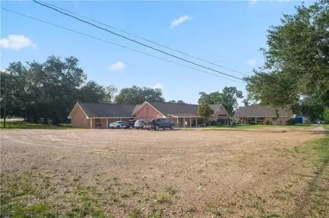 Multi-Use Campus in Forest Hill