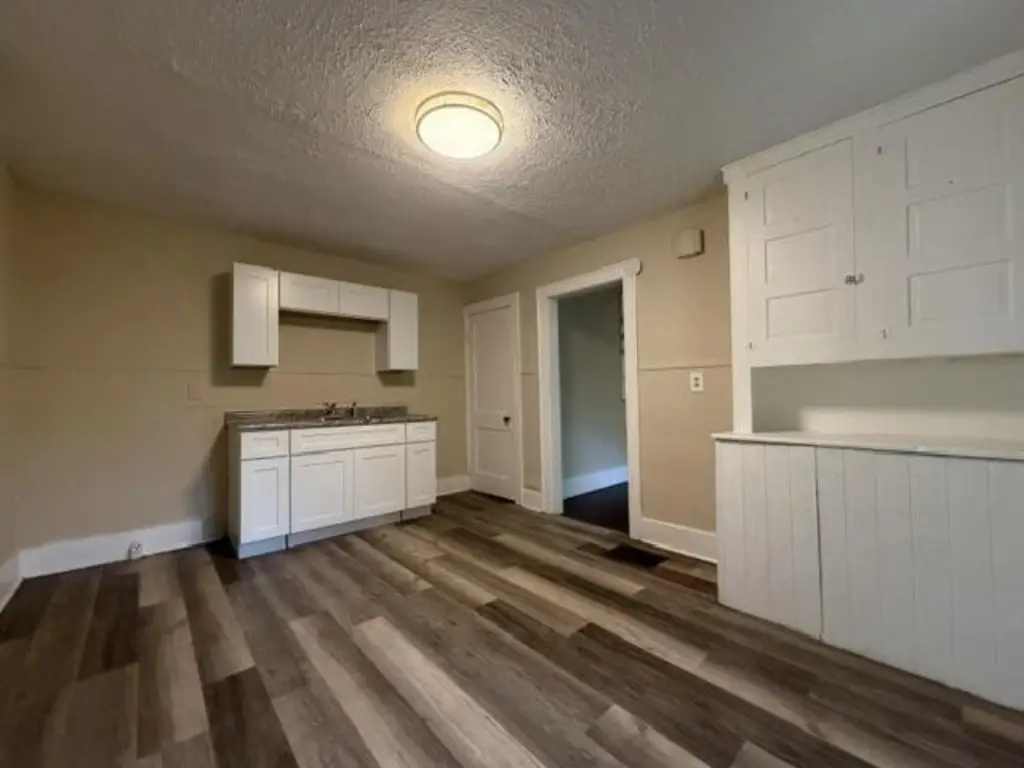 Picture 8
