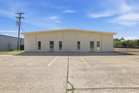 Flex Space with Heated Shop