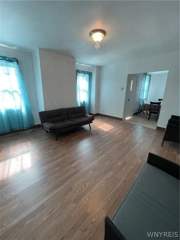 Picture 5