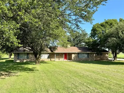 Decatur Office/Residential Opportunity on FM 51