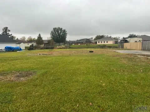 Bayouside Land for Dream Home