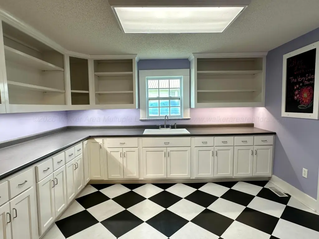 Picture 19